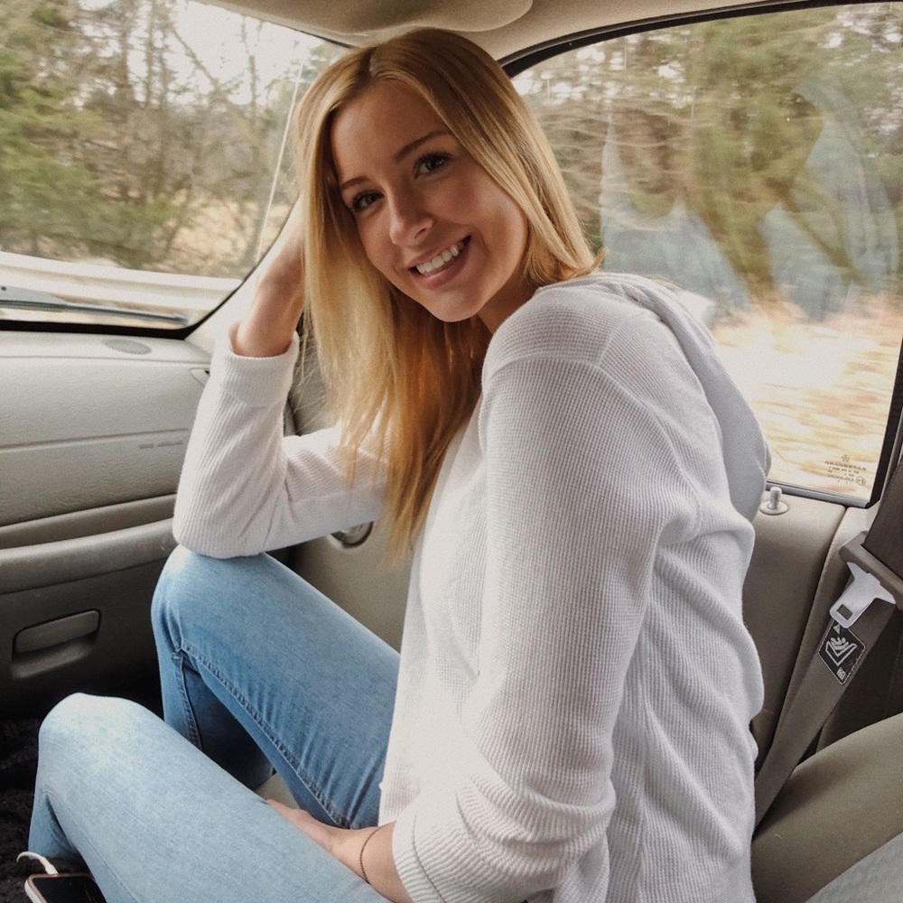 Meet your Posher, Bella